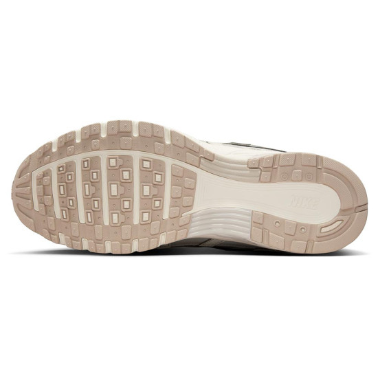 Nike P-6000 W